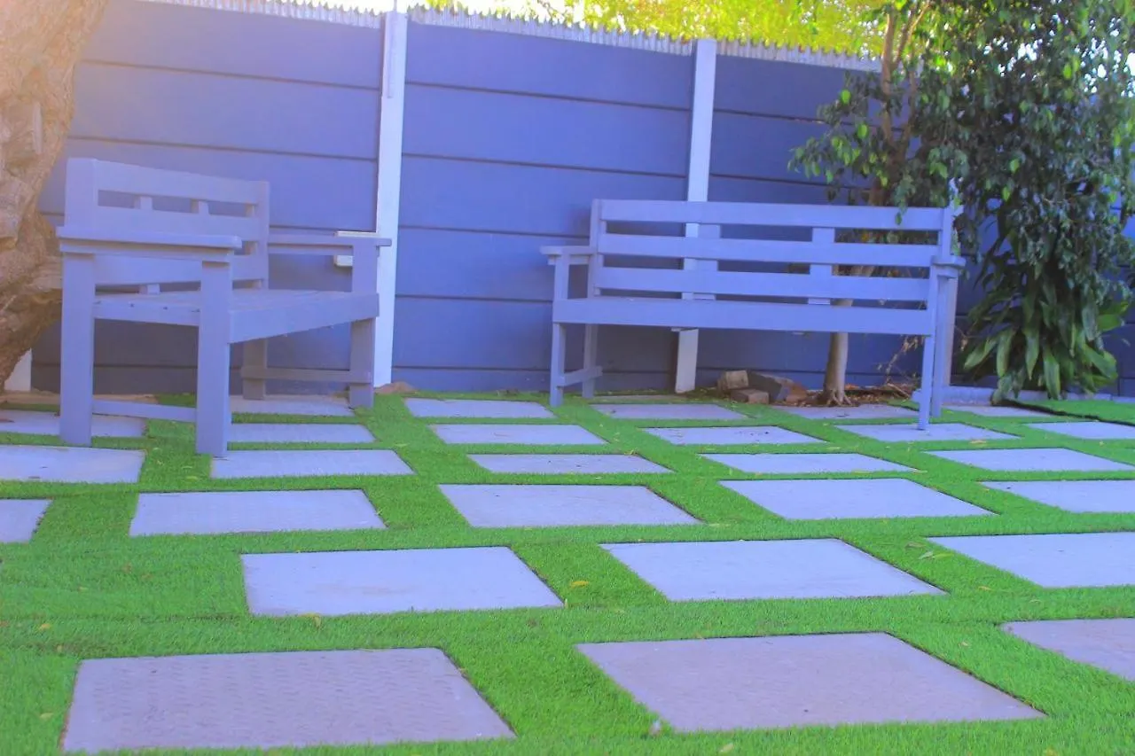 Kitty Guest House ベルビル